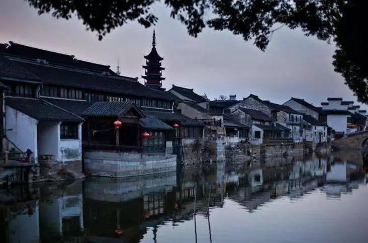 @市北人：呼吸道疾病高发季，尽早接种XBB新冠病毒疫苗（附接种门诊信息）